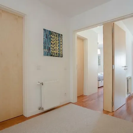 Bright Light Apartment Porto